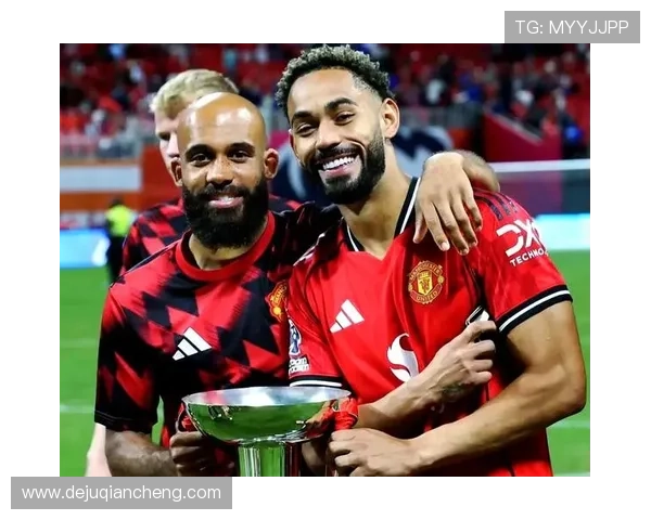 曼联对布莱顿首发预测：姆贝莫舍什科库尼亚组成锋线三叉戟