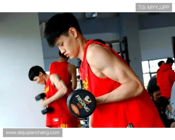 向勇敢追梦的曾凡博致敬共同期待他未来的选择与发展